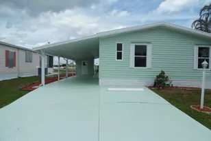 1040 E Dracena Dr E, Micco, FL 32976 - Photo 2