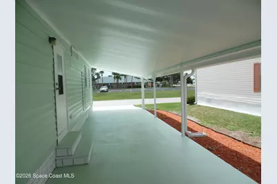 1040 E Dracena Drive E #P28, Micco, FL 32976 - Photo 6