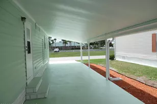 1040 E Dracena Dr E, Micco, FL 32976 - Photo 6