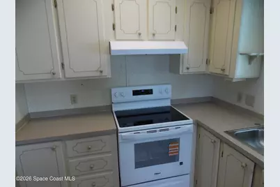 1040 E Dracena Drive E #P28, Micco, FL 32976 - Photo 26