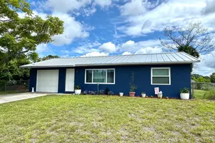 1823 Red Bud Cir NW, Palm Bay, FL 32907 - Photo 2