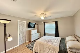 1823 Red Bud Cir NW, Palm Bay, FL 32907 - Photo 10