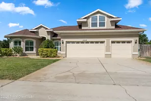 2558 Long Sandy Cir, Merritt Island, FL 32952 - Photo 2