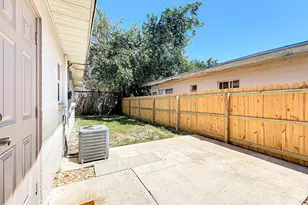 335 N Brevard Ave, Cocoa Beach, FL 32931 - Photo 20