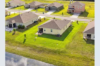 380 Guinevere Drive SW, Palm Bay, FL 32908 - Photo 2