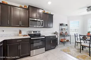 380 Guinevere Dr SW, Palm Bay, FL 32908 - Photo 10