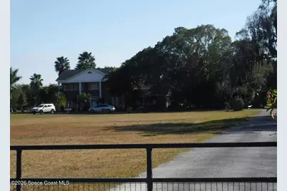 1711 17th Street W, Palmetto, FL 34221 - Photo 1