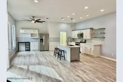 180 Tramore Place, Melbourne Beach, FL 32951 - Photo 2