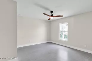 8575 100th Ave, Vero Beach, FL 32967 - Photo 12