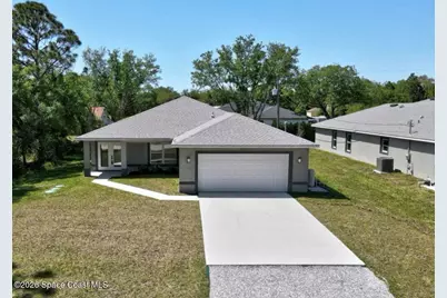 8575 100th Avenue, Vero Beach, FL 32967 - Photo 2