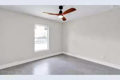 8575 100th Avenue, Vero Beach, FL 32967 - Photo 10