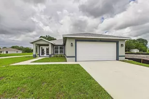 8815 100th Ct, Vero Beach, FL 32967 - Photo 1