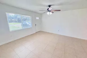 1812 Oakwood Dr, Melbourne, FL 32935 - Photo 2
