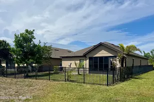 590 Trymore Dr SE, Palm Bay, FL 32909 - Photo 22