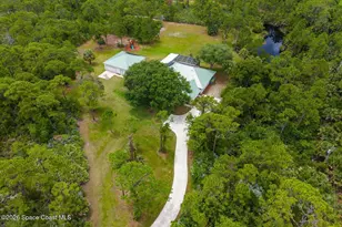 4691 Mooney Ln, Grant-Valkaria, FL 32949 - Photo 4