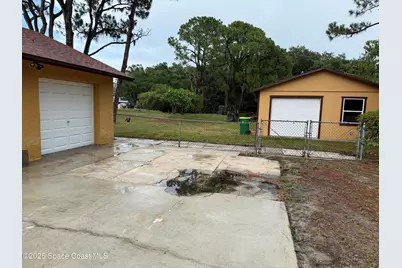5425 Country Lane, Merritt Island, FL 32953 - Photo 10