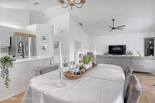 3905 Veranda Ct, Melbourne, FL 32901 - Photo 10
