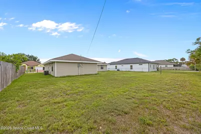 290 Brescia Street NE, Palm Bay, FL 32907 - Photo 32