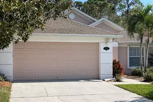 2362 Glasbern Cir, Melbourne, FL 32904 - Photo 2