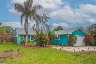 2674 SE Tiffany Ave, Port Saint Lucie, FL 34952 - Photo 2