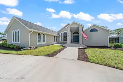 697 Spring Lake Drive, Melbourne, FL 32940 - Photo 6