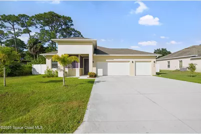 434 Borraclough Avenue NW, Palm Bay, FL 32907 - Photo 1