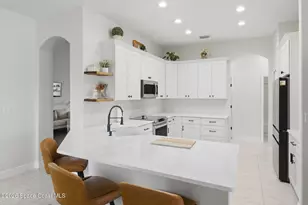 256 Brandy Creek Cir SE, Palm Bay, FL 32909 - Photo 10