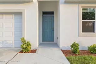 673 Bremerhaven St NW, Palm Bay, FL 32907 - Photo 2
