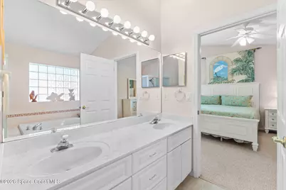 685 Naples Court, Melbourne, FL 32904 - Photo 38