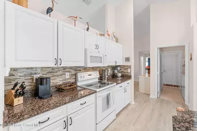 685 Naples Court, Melbourne, FL 32904 - Photo 18