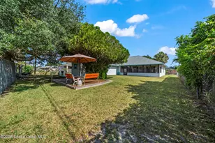 622 Altona St NW, Palm Bay, FL 32907 - Photo 4
