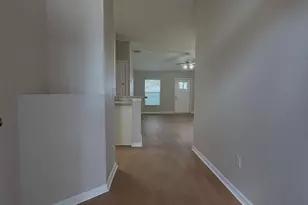 2891 Stratford Pointe Dr, Melbourne, FL 32904 - Photo 2