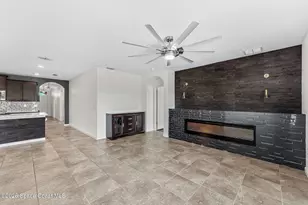 333 Guinevere Dr SW, Palm Bay, FL 32908 - Photo 4