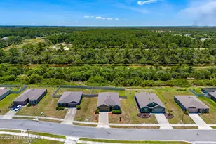 333 Guinevere Dr SW, Palm Bay, FL 32908 - Photo 30