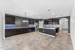 333 Guinevere Dr SW, Palm Bay, FL 32908 - Photo 8