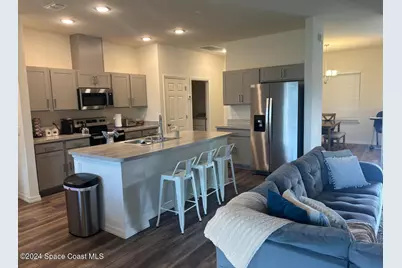 647 Airoso Road SE, Palm Bay, FL 32909 - Photo 6