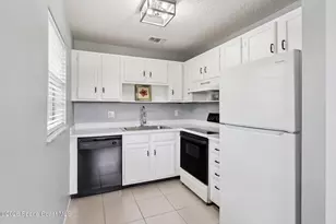 105 Spring Lake Ct, Vero Beach, FL 32962 - Photo 8