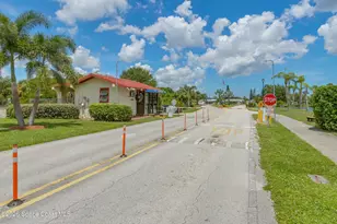 320 Holiday Park Blvd NE, Palm Bay, FL 32907 - Photo 26