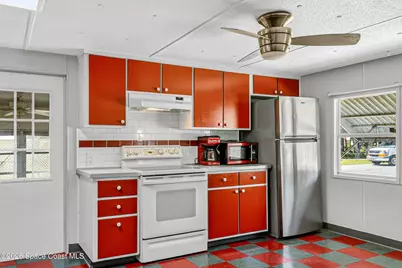 320 Holiday Park Boulevard NE, Palm Bay, FL 32907 - Photo 12