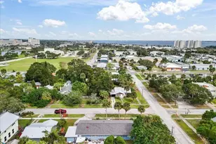 637 E Lincoln Ave, Melbourne, FL 32901 - Photo 32