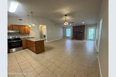 728 Isar Avenue NW, Palm Bay, FL 32907 - Photo 4