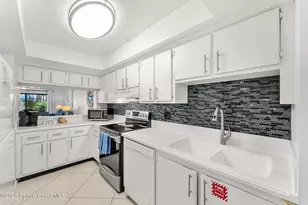 7520 Ridgewood Ave, Cape Canaveral, FL 32920 - Photo 14