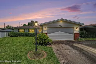 830 Hillcrest Ave, Titusville, FL 32796 - Photo 2