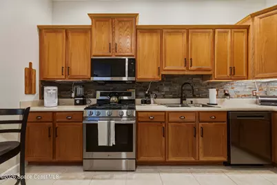 565 Greenleaf Lane, Titusville, FL 32780 - Photo 12