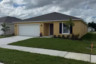 962 SW Richmond Circle SW, Palm Bay, FL 32908 - Photo 2