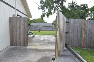 1018 Colonnade Ave SE, Palm Bay, FL 32909 - Photo 12