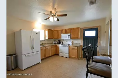 1018 Colonnade Avenue SE, Palm Bay, FL 32909 - Photo 4