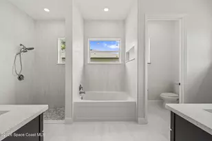 708 Daysland Ave SW, Palm Bay, FL 32908 - Photo 16