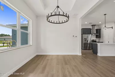 708 Daysland Avenue SW, Palm Bay, FL 32908 - Photo 4