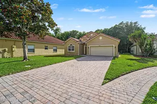 4076 Fitzroy Reef Dr, Mims, FL 32754 - Photo 2